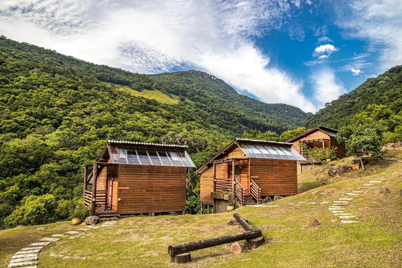 Cachoeira Dos Borges Cabanas E Parque Praia Grande  Exterior foto