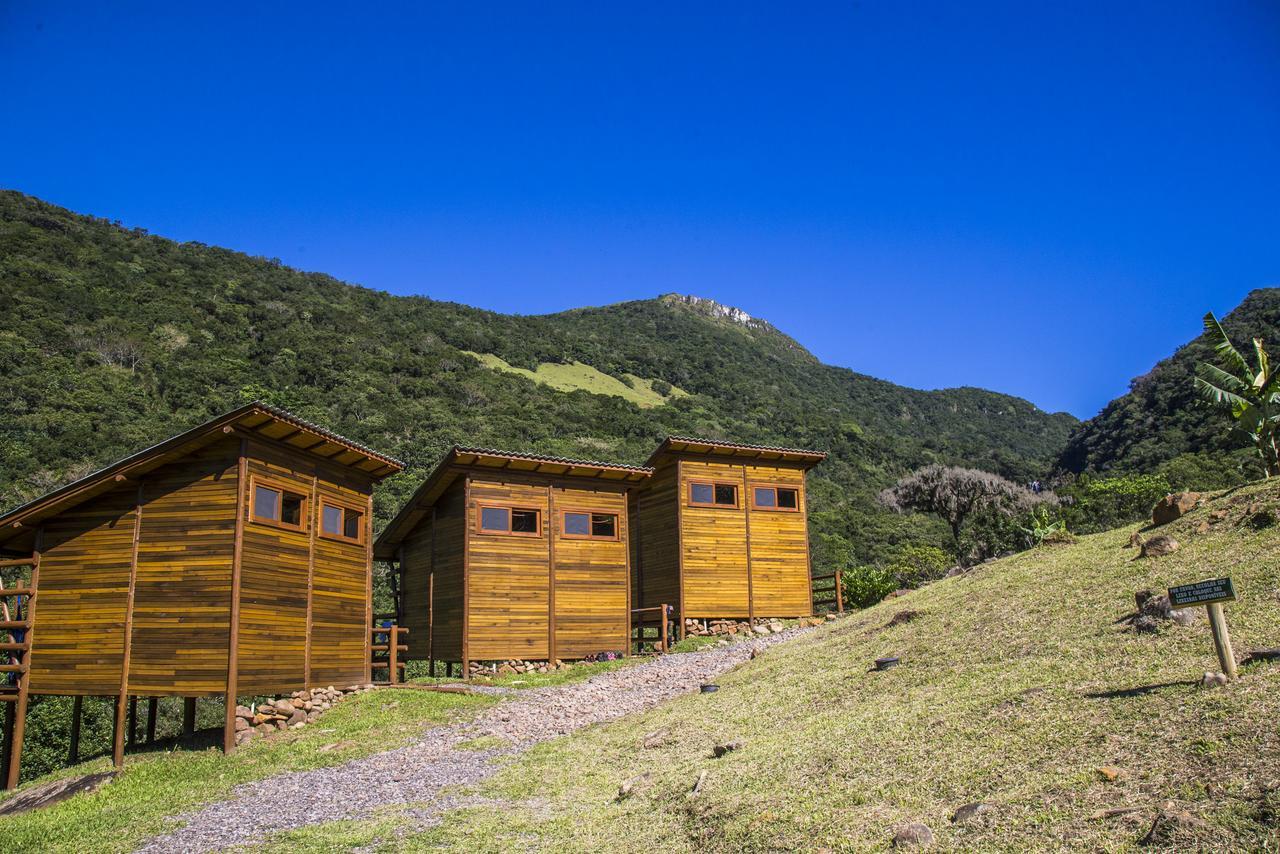 Cachoeira Dos Borges Cabanas E Parque Praia Grande  Exterior foto